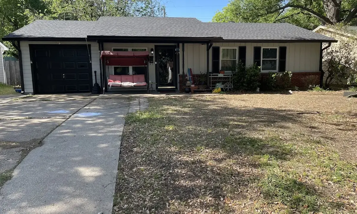 Roof Inspection crew at work on a residential roof in Moncks Corner